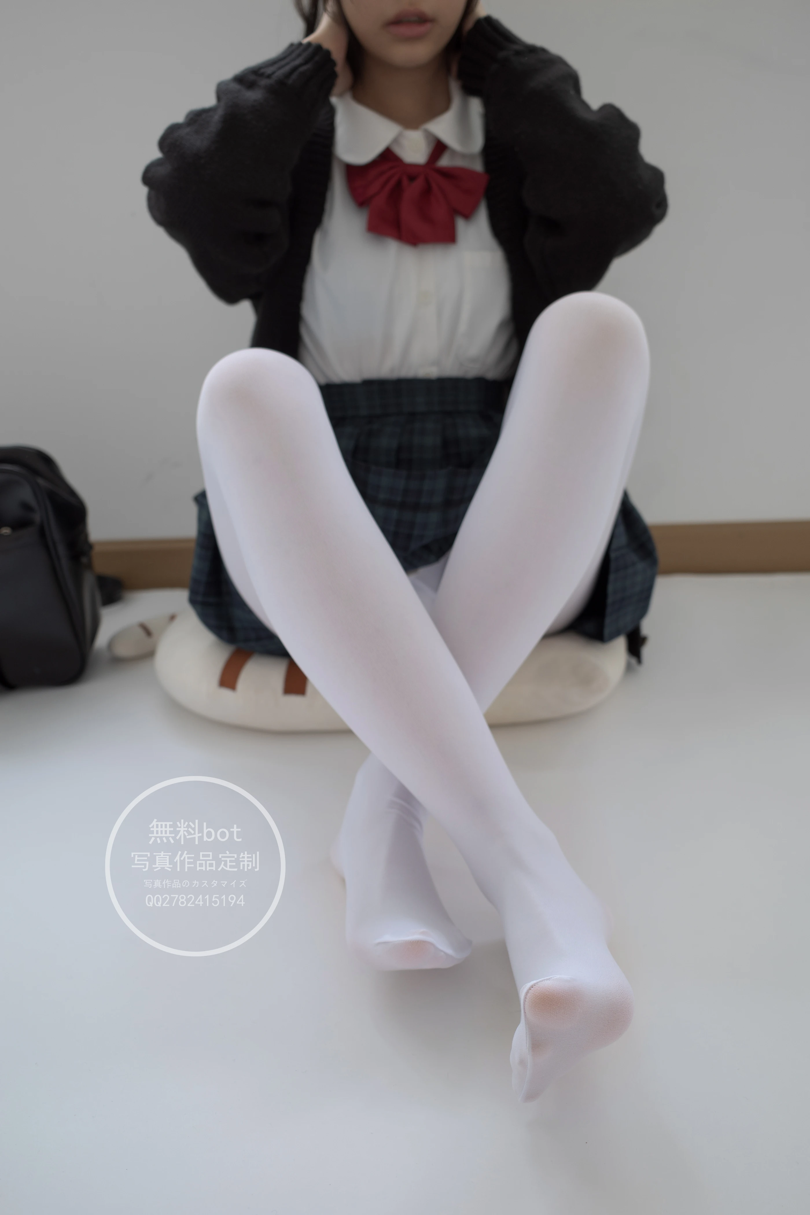 森萝财团 有料002  小香 室内JK白丝少女 [86P]插图7